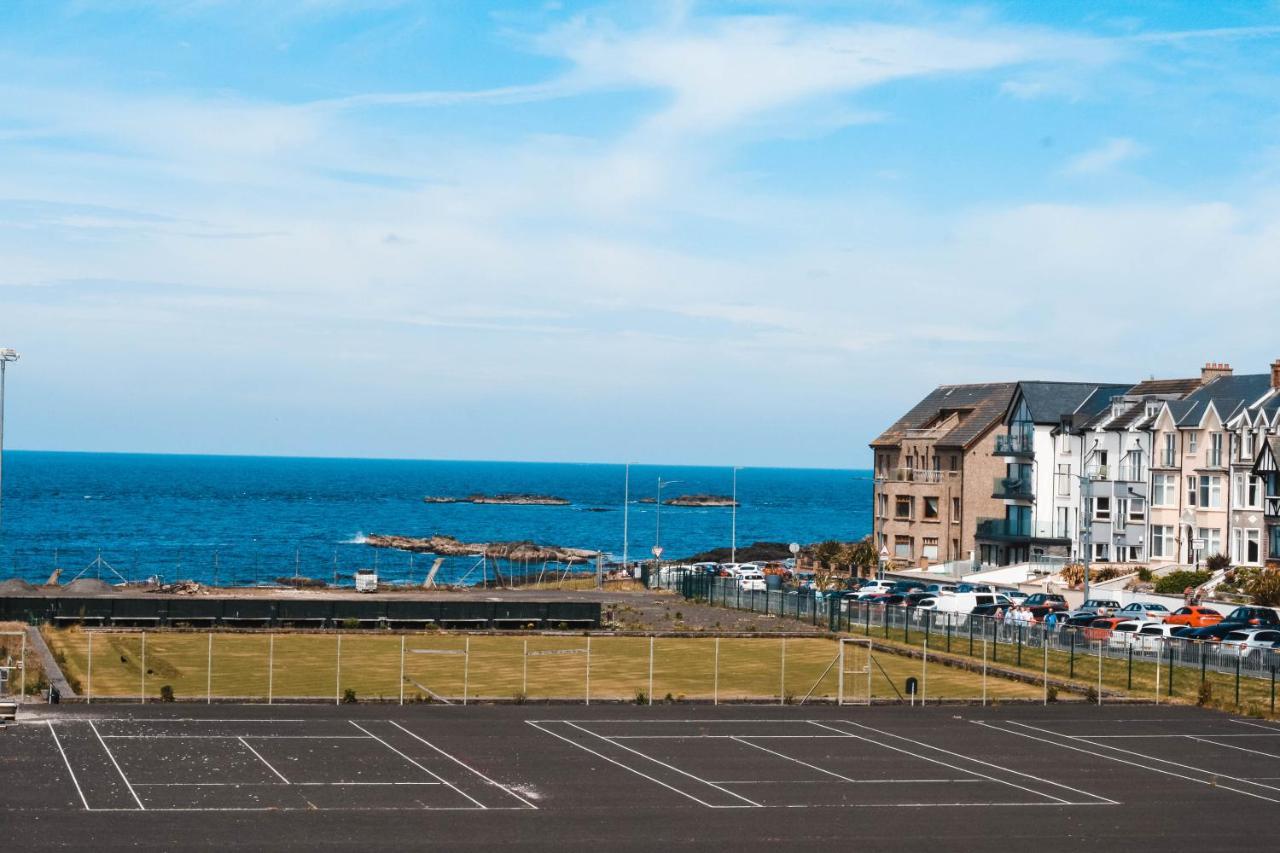 Luxury Sea View Apartment Portrush Exterior foto